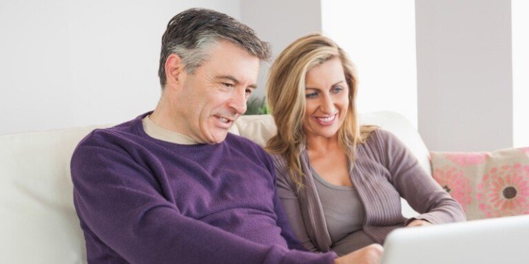 How to Choose a Surrogacy Agency: 10 Tips for Intended Parents